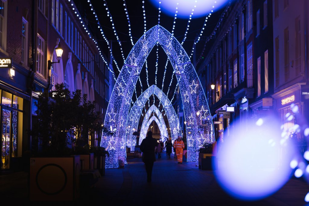 The 2022 London Christmas Lights and Window Displays
