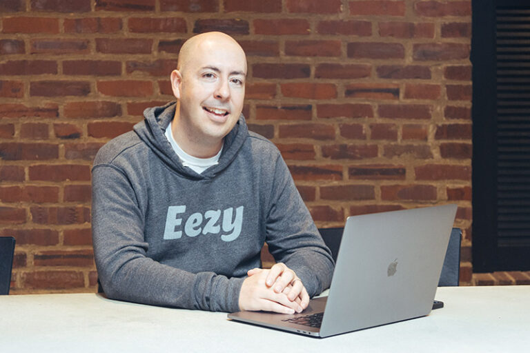 How to Build a Thriving Community of Designers: Interview with Shawn Rubel of Vecteezy
